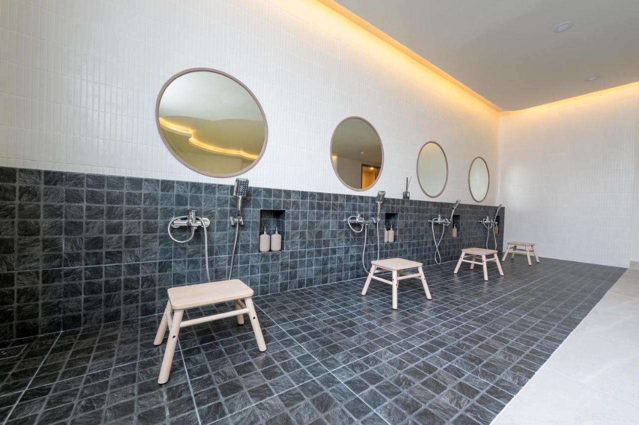 Homa Si Racha Hotell Exteriör bild